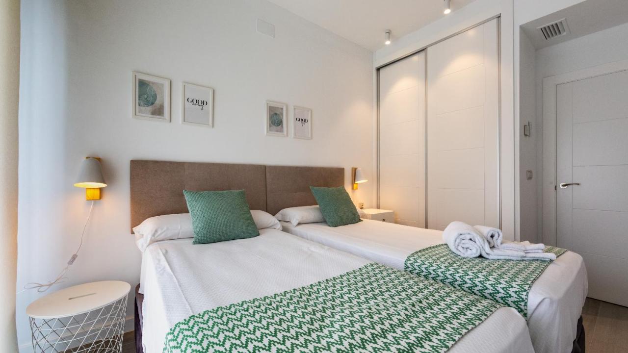 Homity Holidays - Playa Granada - Marina Golf Motril Buitenkant foto